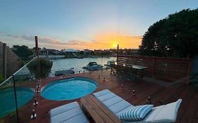 Pet Friendly - Plunge Pool Canal Sunset View - Private Jetty